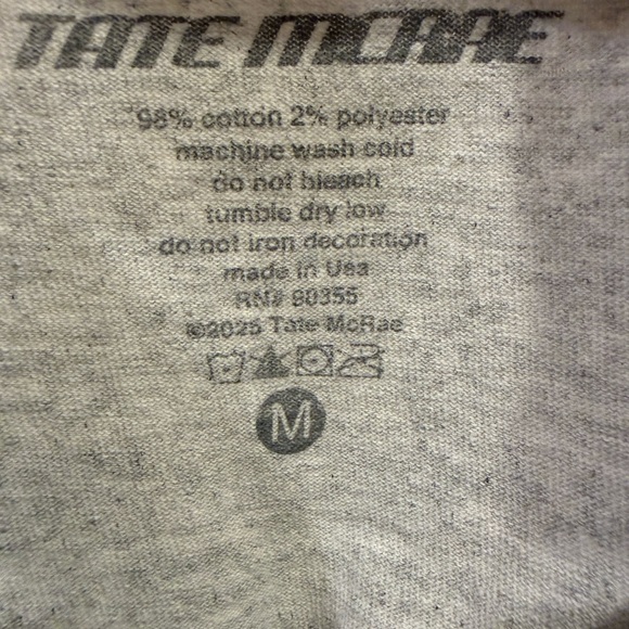 Tate McRae World Tour Photo T-Shirt - Picture 3 of 3